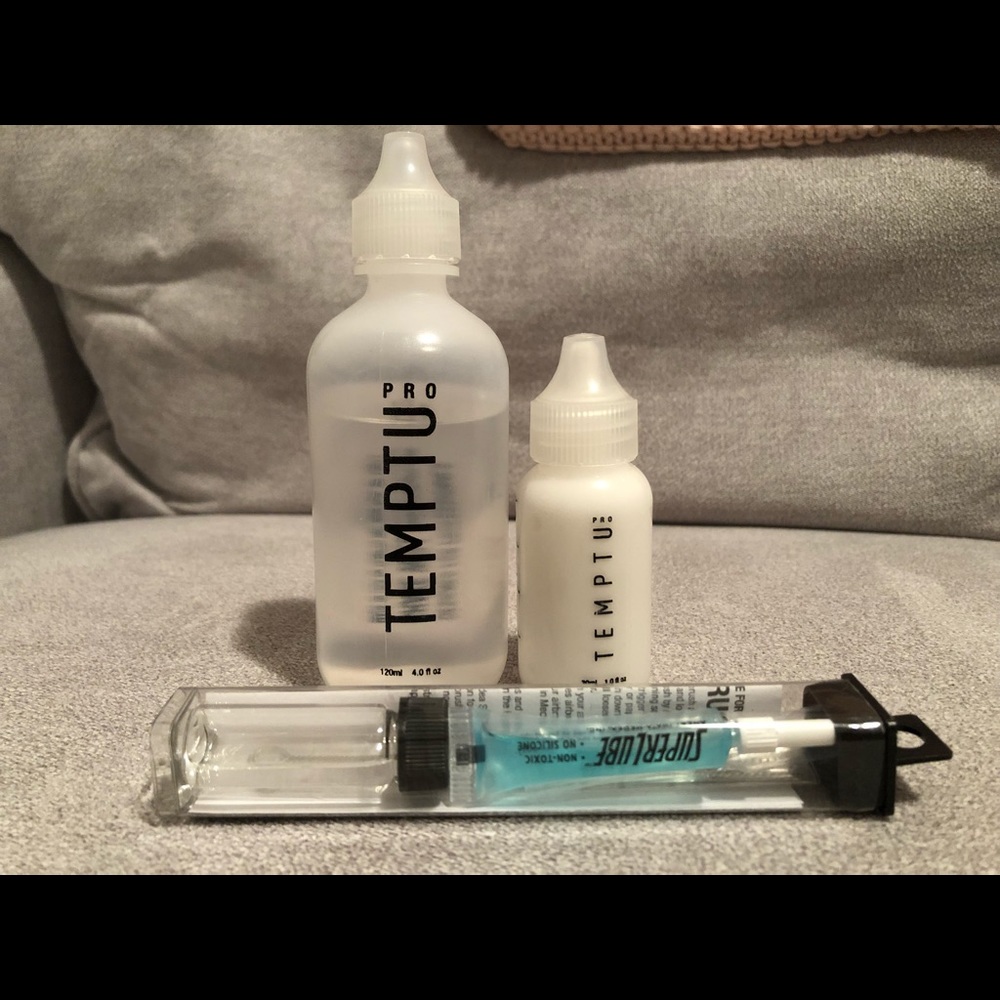 S-One Temptu Airbrush Machine with Kit - Picture 7 of 8